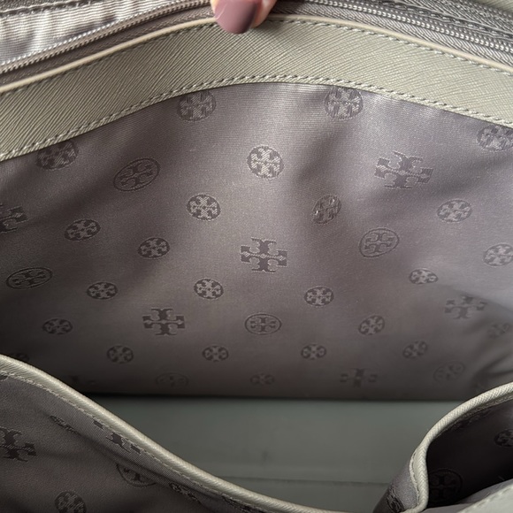 Tory Burch York Tote - Picture 3 of 9